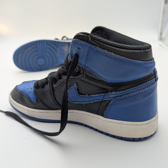 Jordan Men's Black and Blue Sneakers - Picture 3 of 10